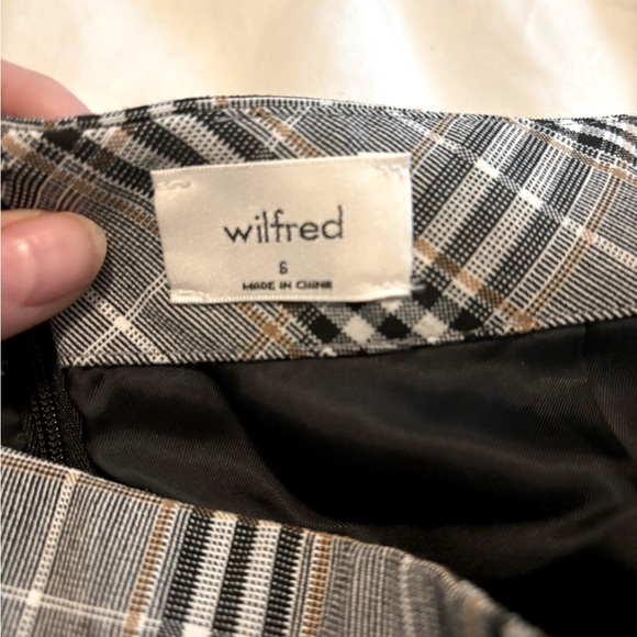 Aritzia Wilfred skirt size 6 - Picture 2 of 3